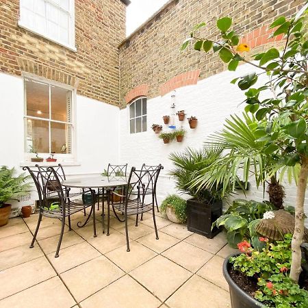Pass The Keys Garden Apartment In Stockwell London Eksteriør bilde