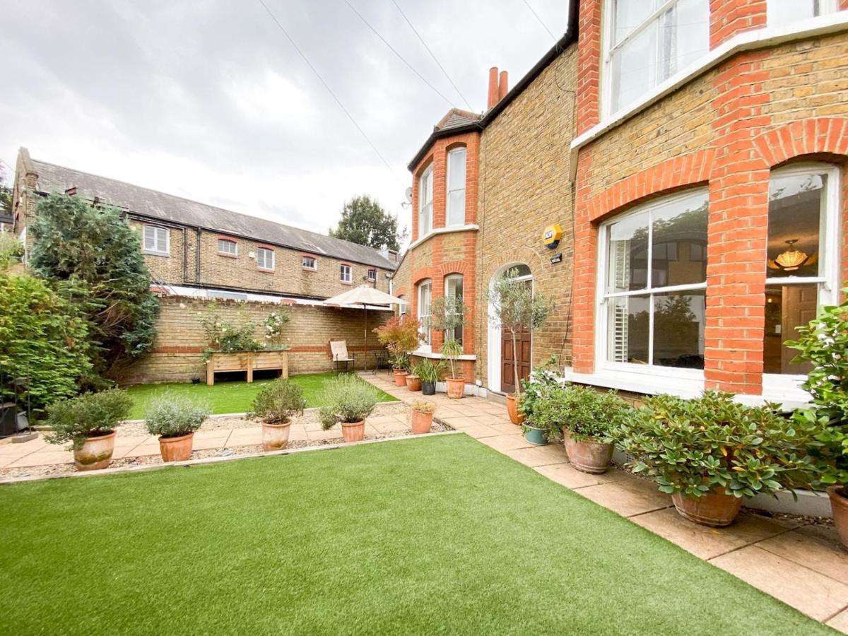 Pass The Keys Garden Apartment In Stockwell London Eksteriør bilde